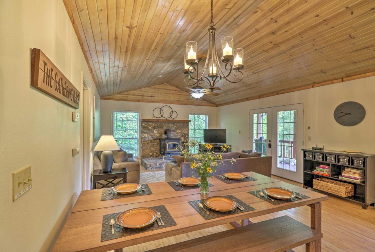 Creekside Hideaway With Fire Pit And Creek Access! Villa Маунтин Вю Екстериор снимка