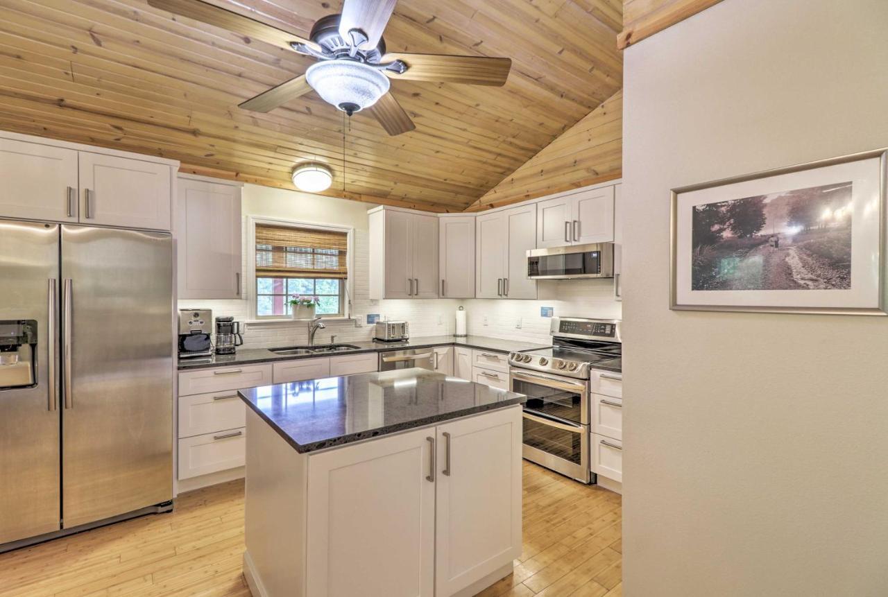 Creekside Hideaway With Fire Pit And Creek Access! Villa Маунтин Вю Екстериор снимка